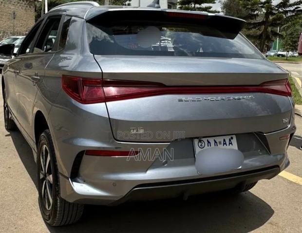 BYD E2 43 kWh 94 hp FWD 2024