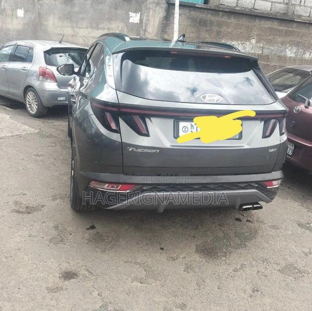 Hyundai Tucson 2023 Gray