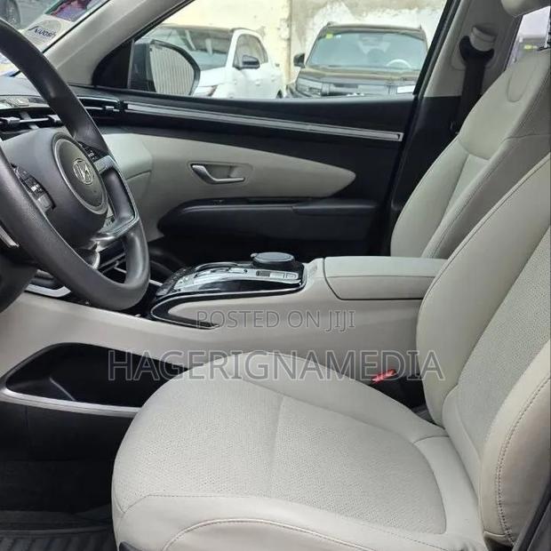 Hyundai Tucson 2023 Gray