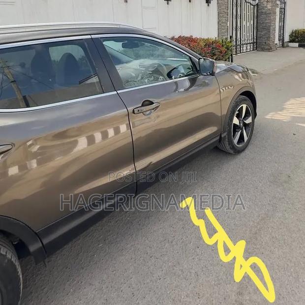 Nissan Qashqai 2017 Gray