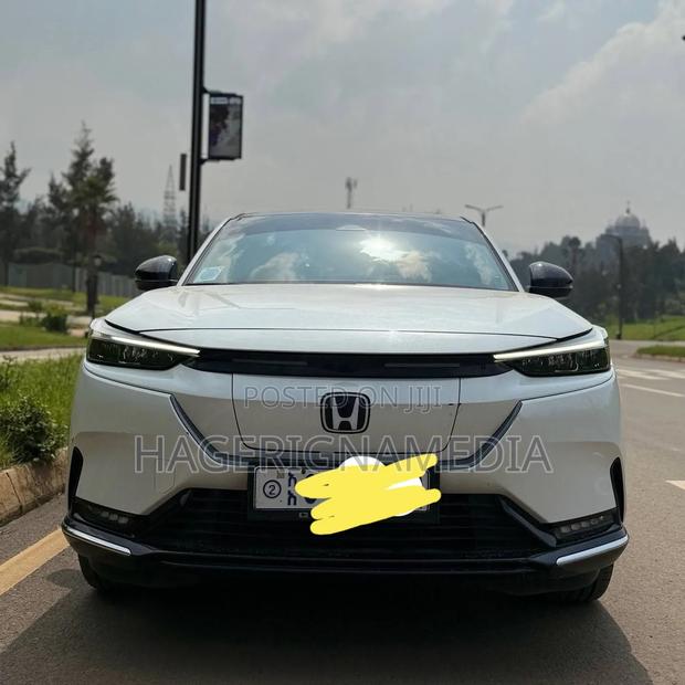 Honda e:NS1 2023 White