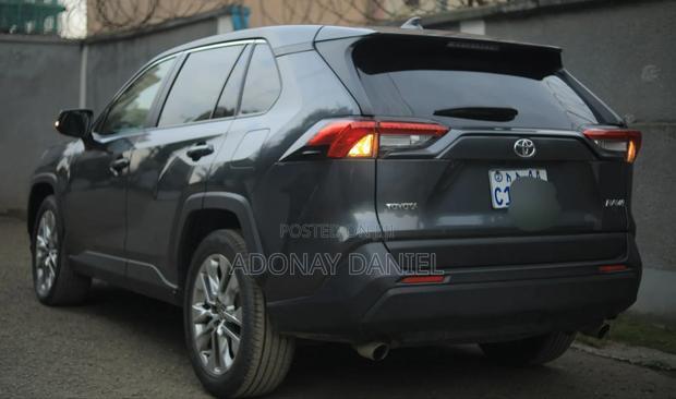 Toyota RAV4 2020 Gray