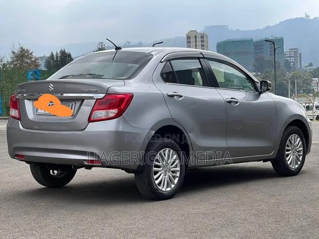 Suzuki Dzire 2022 Gray