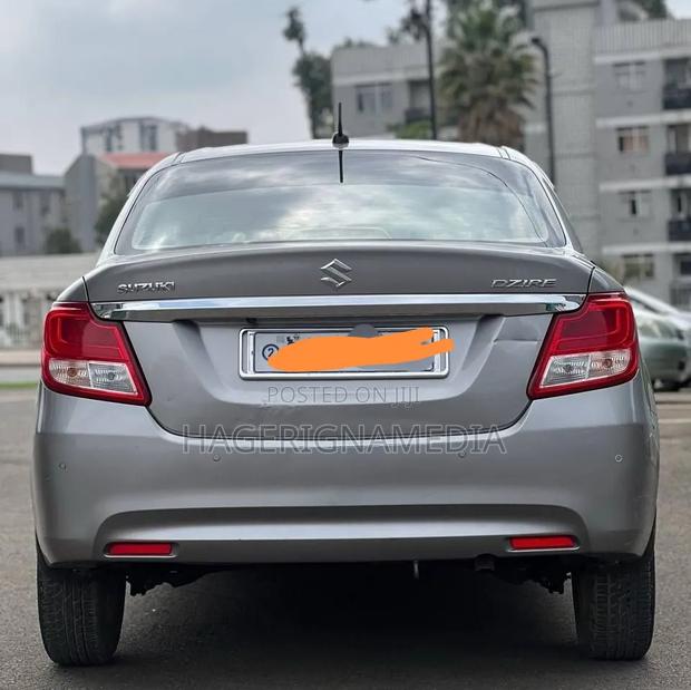 Suzuki Dzire 2022 Gray