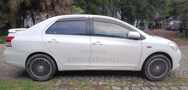 Toyota Yaris 2008 White