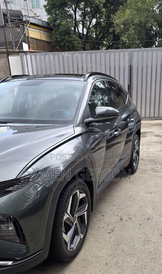 Hyundai Tucson 2022 Gray