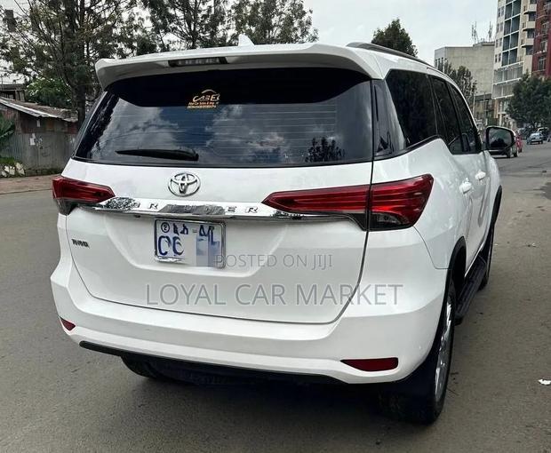 Toyota Fortuner 2017 White