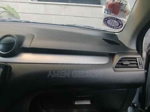 Suzuki Swift 2022 Silver