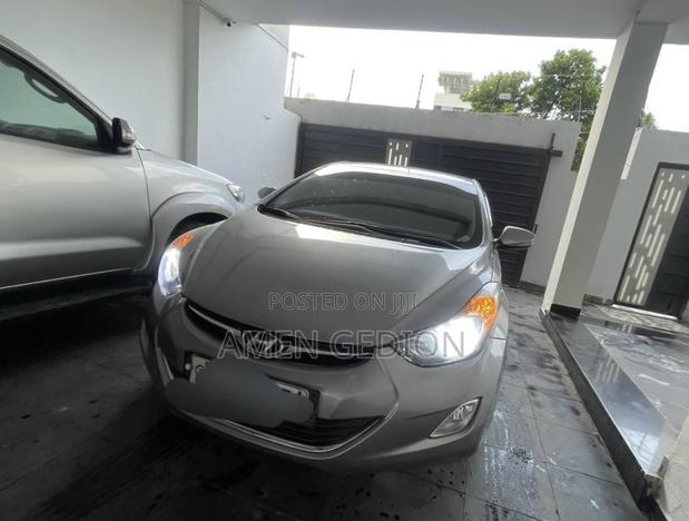 Hyundai Avante 2013 Silver