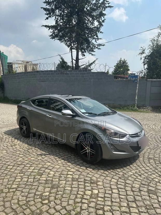 Hyundai Avante 2014 Gray