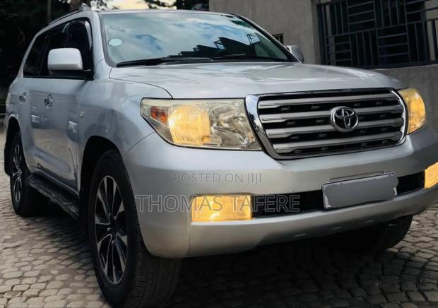 Toyota Land Cruiser 2009 Silver