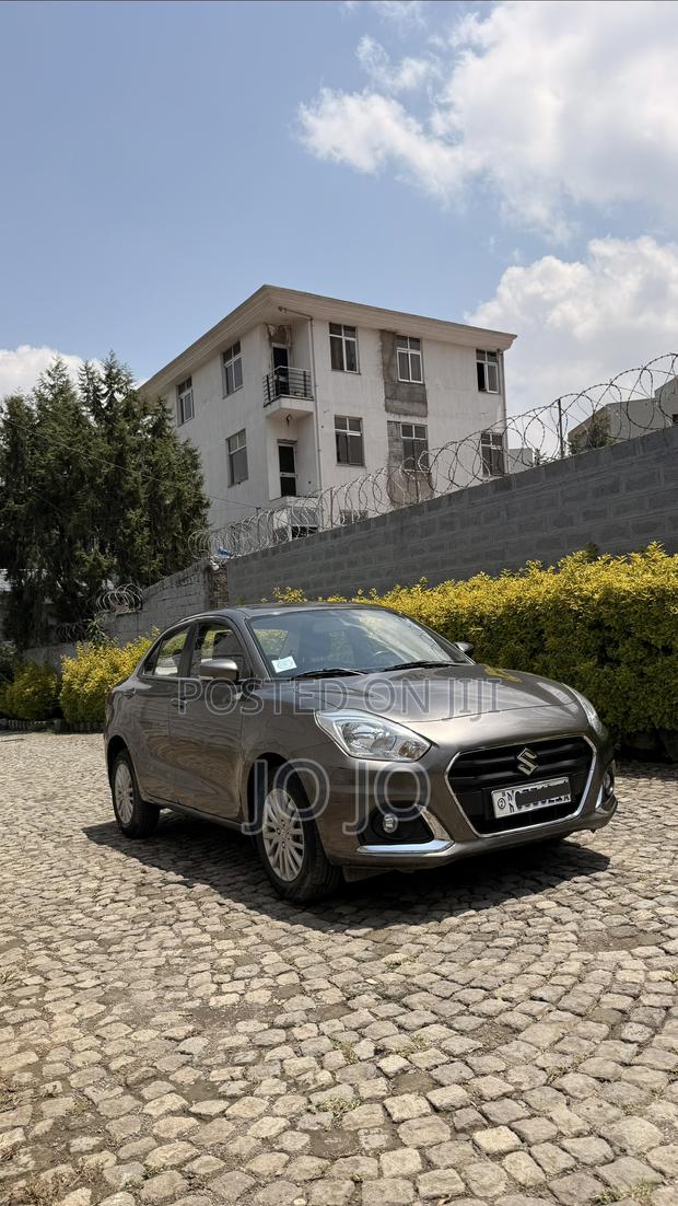 Suzuki Dzire 2022 Gray