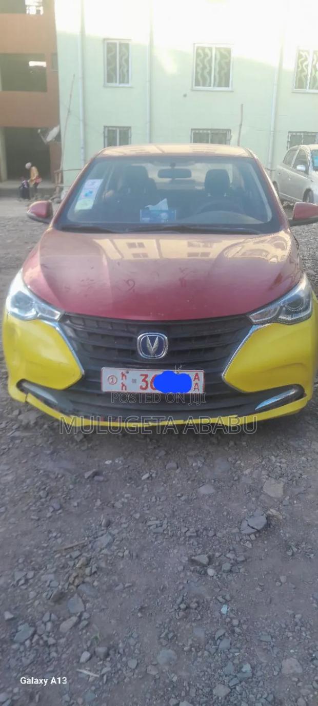 Changan Alsvin 2020 Yellow