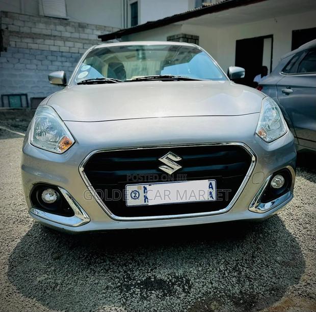 Suzuki Dzire 2022 Silver
