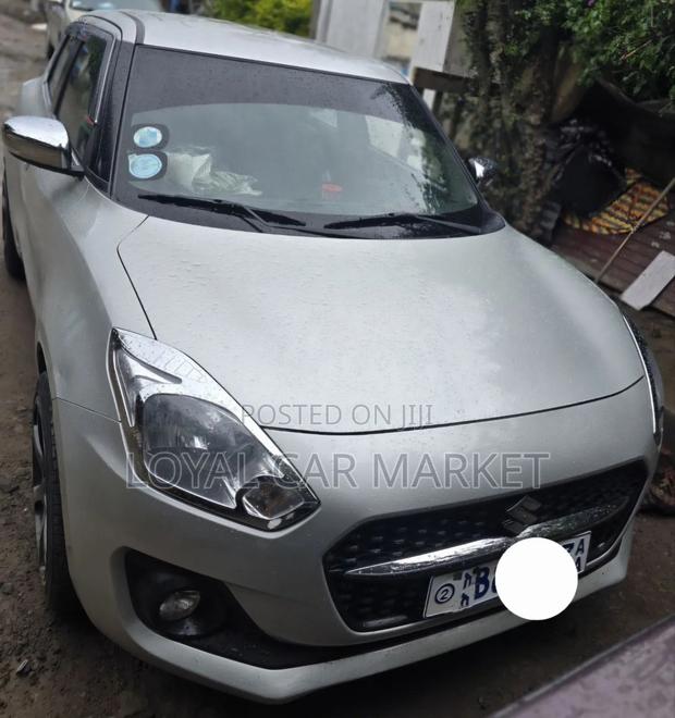 Suzuki Swift 2021 Gray