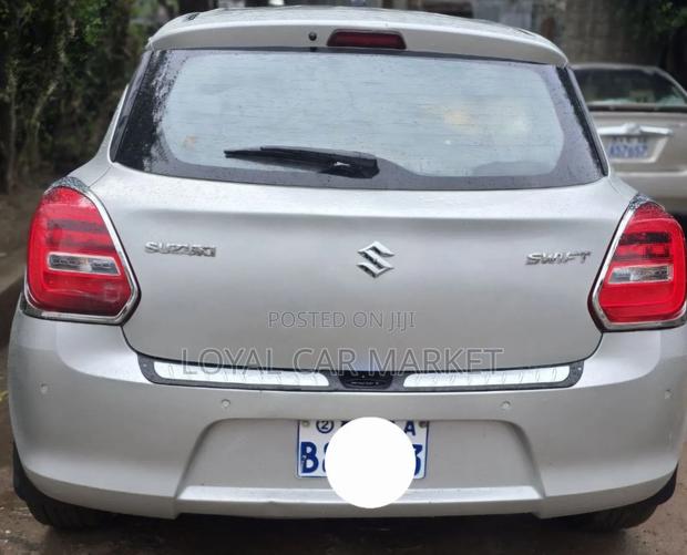 Suzuki Swift 2021 Gray