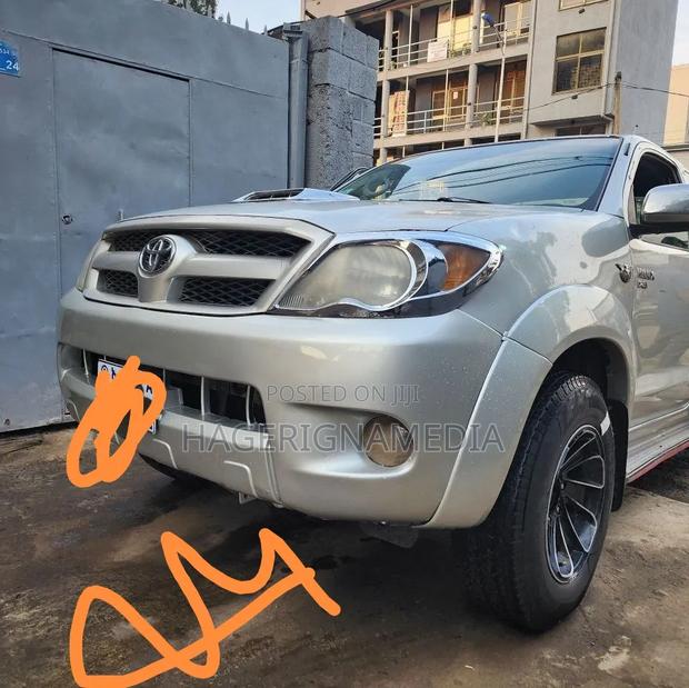 Toyota Hilux 2007 Silver