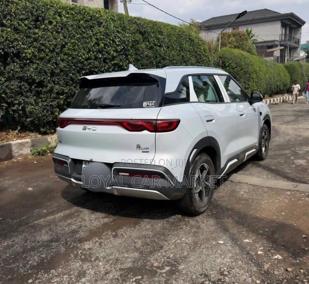 BYD Yuan Up 2025 Gray