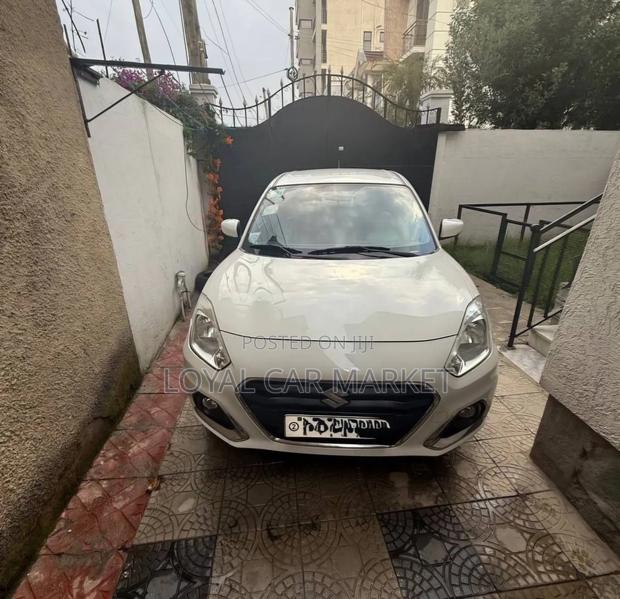 Suzuki Dzire 2022 White