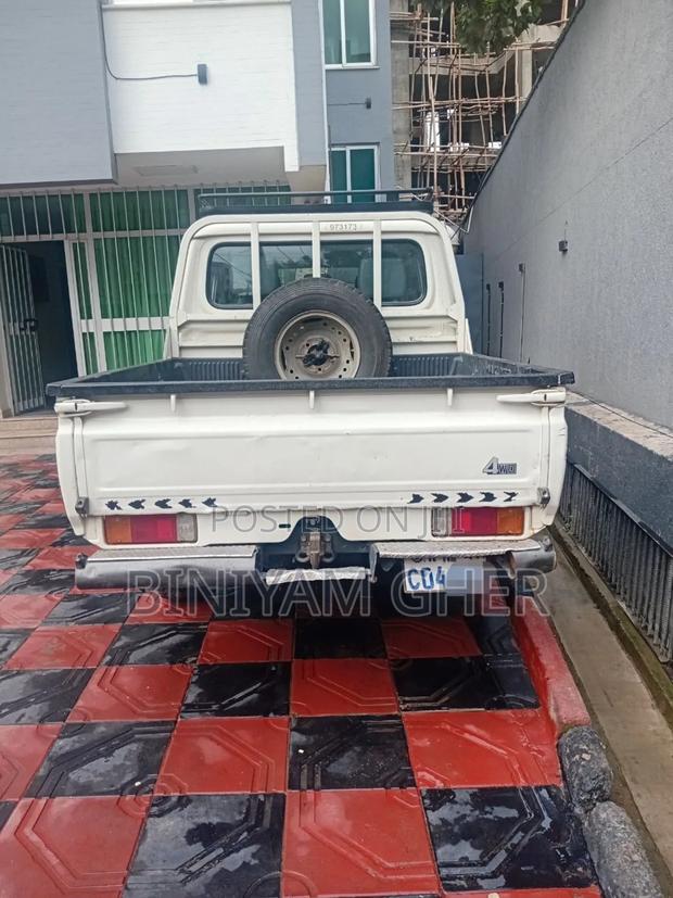 Toyota Land Cruiser 2018 White