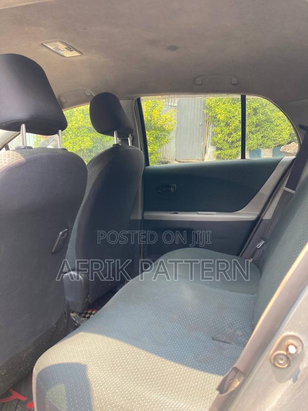 Toyota Yaris 2006 Gray