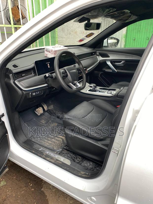 Jetour X70 Plus 2024 White