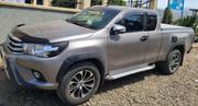 Toyota Hilux 2017 Gold for sale