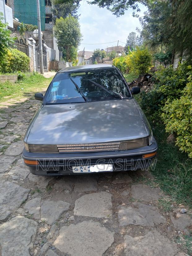 Toyota Corolla Hatchback 1990 Gray