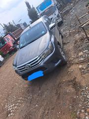 Toyota Hilux 2017 Gray for sale