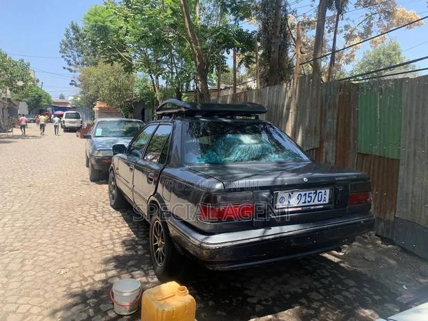 Toyota Corolla 1991 Gray