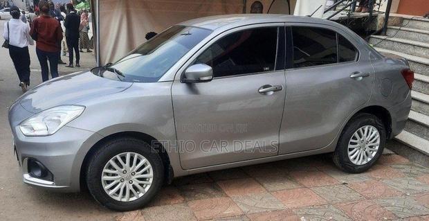 Suzuki Dzire 2022 Silver