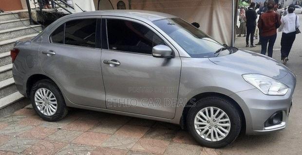 Suzuki Dzire 2022 Silver