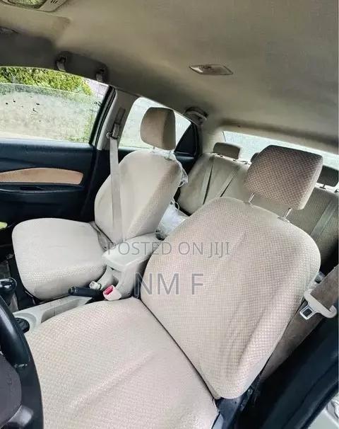 Toyota Yaris 2006 Yellow