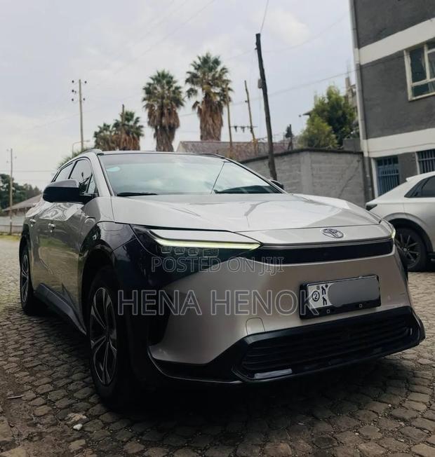 Toyota bZ4X 2023 Gray