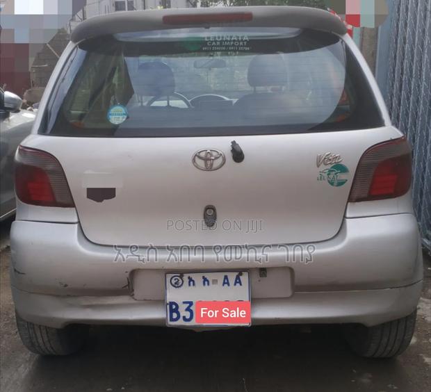 Toyota Vitz 1.0 FWD 3dr 2001 Silver