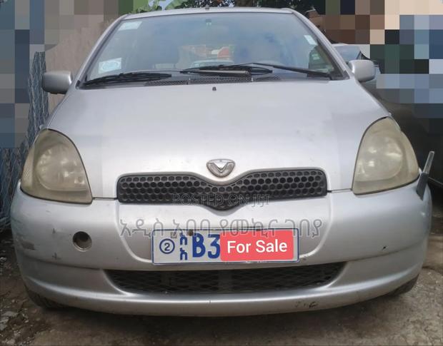 Toyota Vitz 1.0 FWD 3dr 2001 Silver