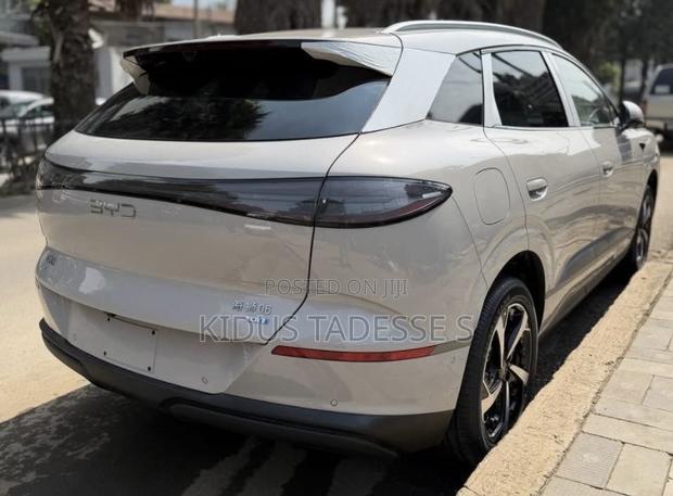 New BYD Sealion 06 EV 2025 Ivory