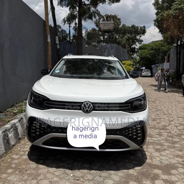 Volkswagen ID.6 2025 White