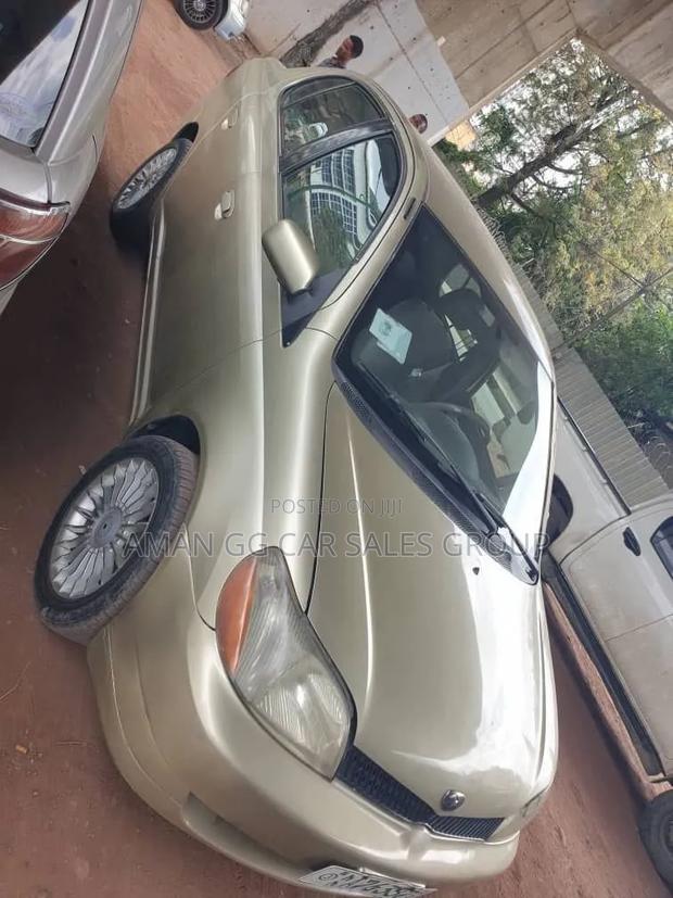 Toyota Platz 2001 Purple