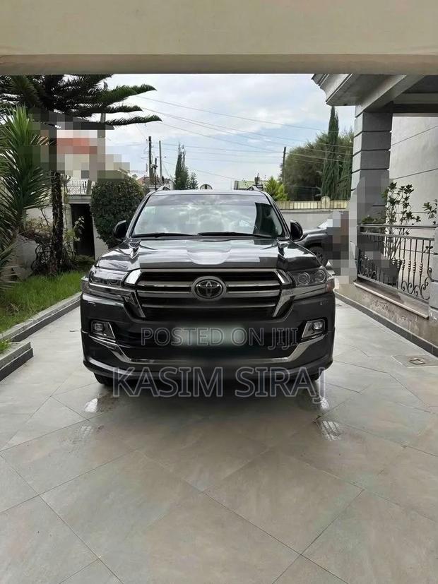 Toyota Land Cruiser 2020 Gray