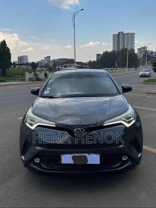 Toyota C-HR 2017 Gray