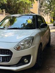 Suzuki Swift 2021 White for sale