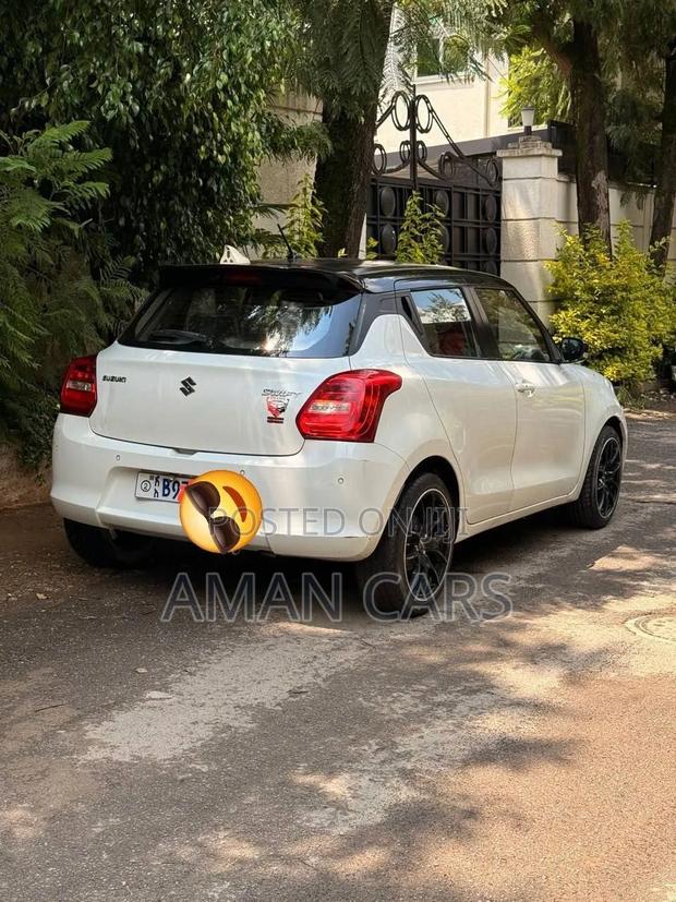 Suzuki Swift 2021 White