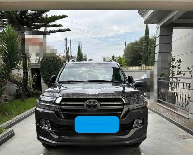 Toyota Land Cruiser 2020 Gray