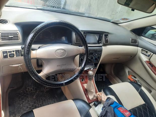 Toyota Corolla 2004 Silver