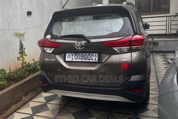 Toyota Rush 2022 Brown