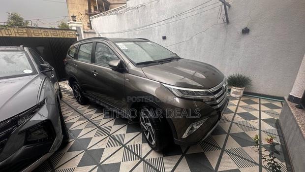 Toyota Rush 2022 Brown