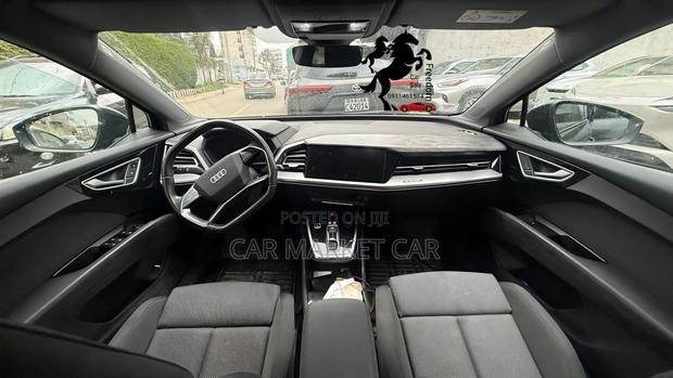 Audi Q4 e-tron 2022 Black