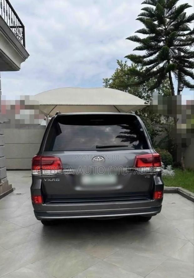 Toyota Land Cruiser 4.5 V8 VXR 2021