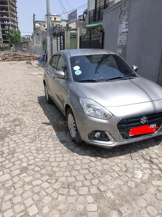 Suzuki Dzire 2023 Silver